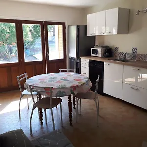 Appartement Le Des Fleurs, De 2 A 4 Personnes, Crots